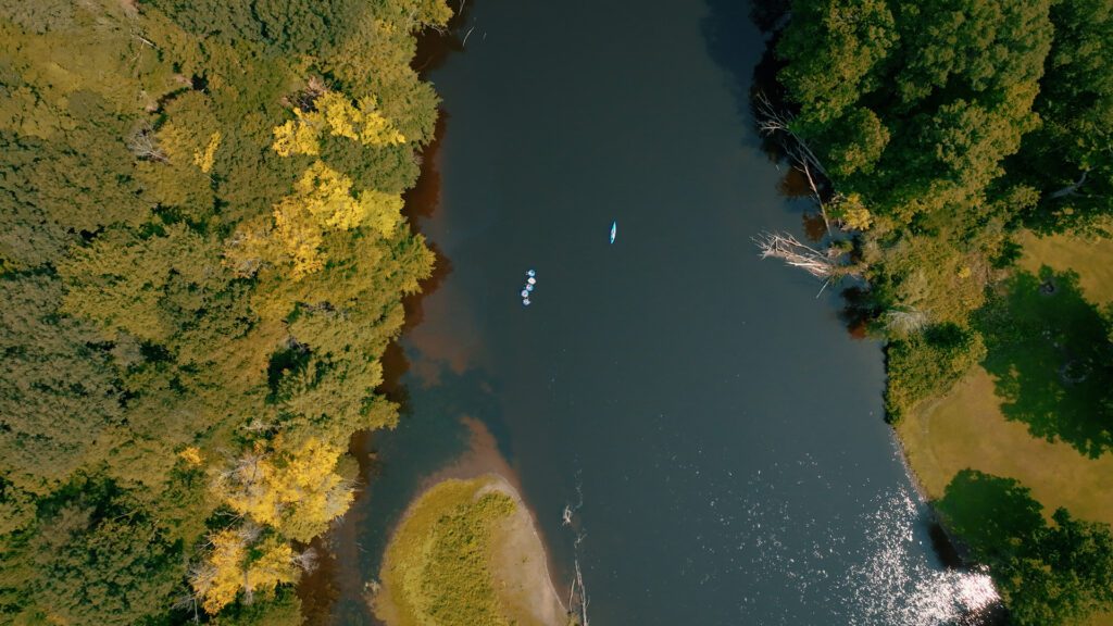 Floating B-Roll.00_04_27_16.Still002