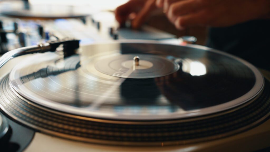 Party.00_00_08_09.Still004