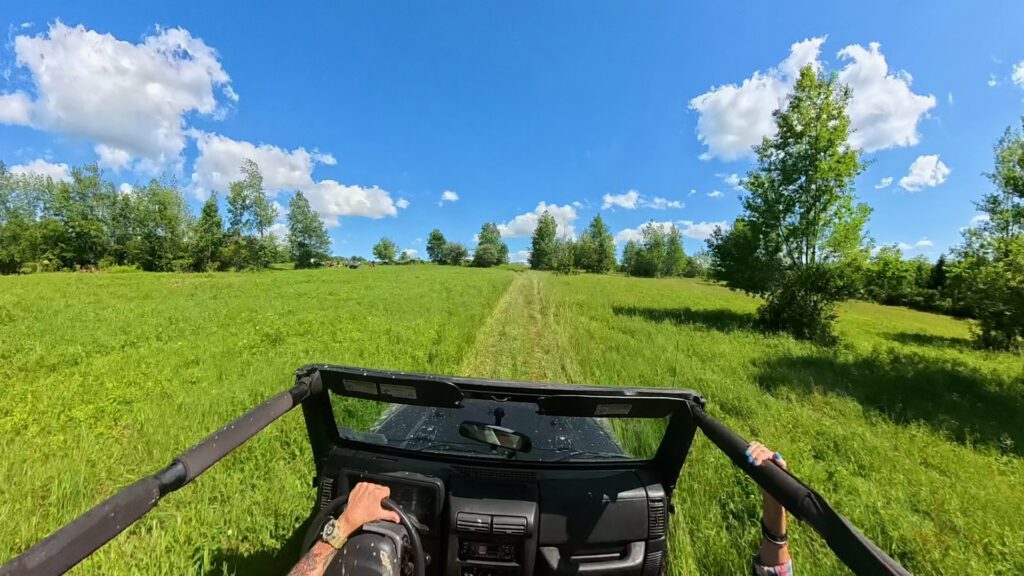 MAIN_OnAllFours.00_21_36_04.Still006